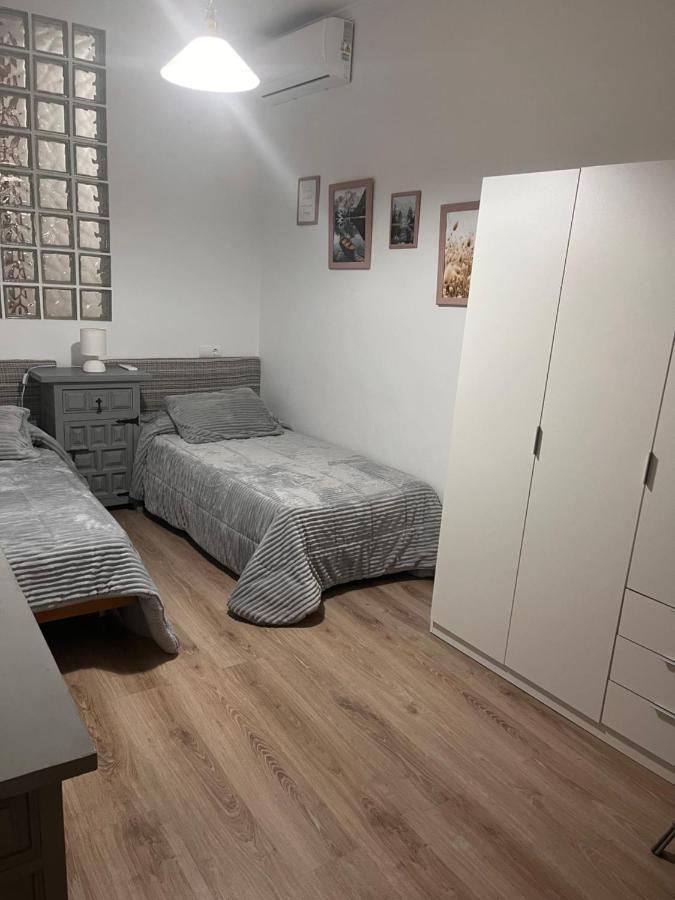 Apartamentos El Peligro Archidona Esterno foto
